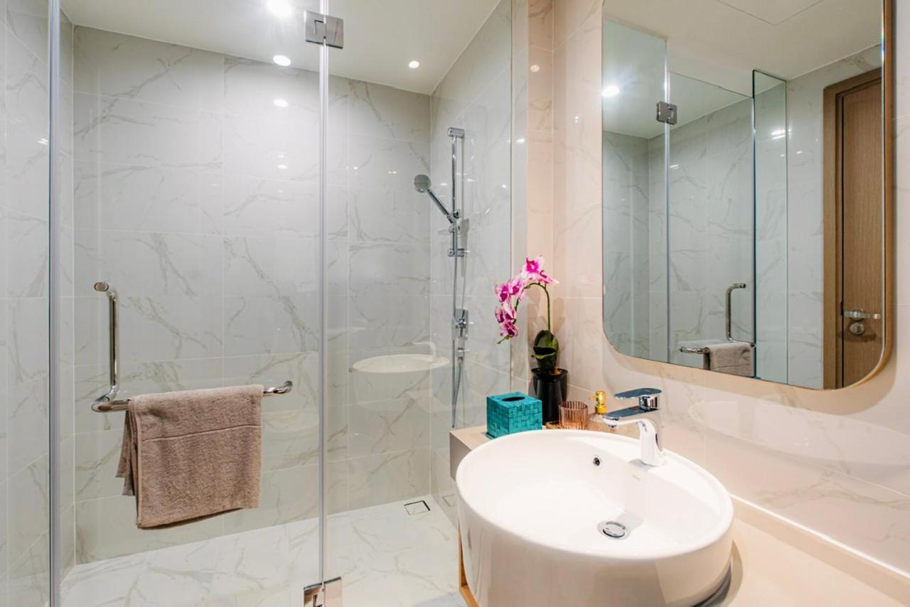 Zenity Luxury Apartment In District 1 Since 2024 Ho Chi Minh City Bagian luar foto